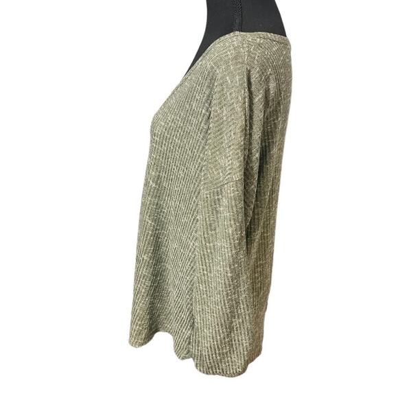 Absolutely Famous Jersey button down v-neck tunic - Picture 4 of 6